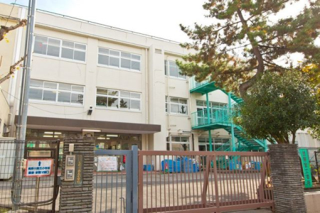 ���ӊ� �k�旧�����܏��w�Z �k��2���B 150m