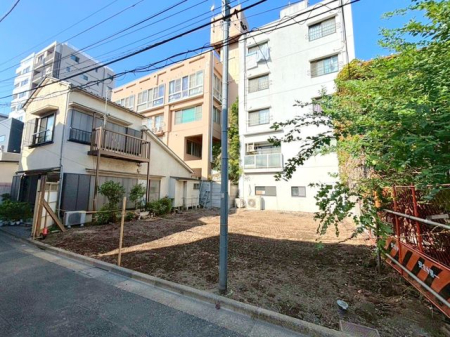 ���n�O�ώʐ^ �y���n�z(2026�N1��)�B�e ���ʂ̂Ȃ����`�n�ɁA��Ƃ肠��Ԍ��B�J�����ƏZ�ݐS�n�𗼗����闝�z�̏Z�܂��B