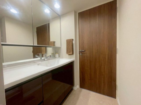 ʑEʏ yρzi2025N12jBe     ƂӂʑB邭ƂԂŁA̐gxxC悭܂B