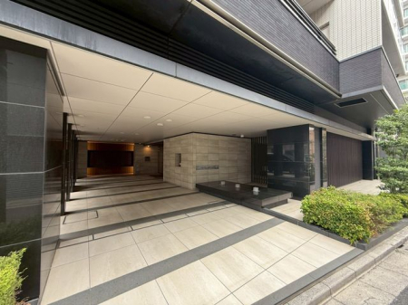 GgX yGgXzi2025N12jBe