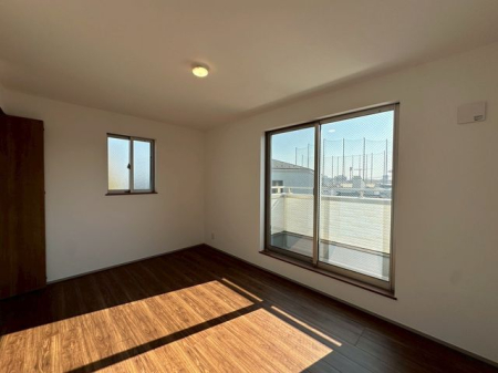 ���̑����� �y�����z�傫�ȑ���������������ޖ��邢�����B�V���v���Ŏg���₷���Ԏ�肪�A�C���e���A�����R�Ɋy���߂�S�n�悢��Ԃł��B