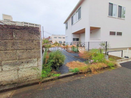 nynʐ^ Be(2025-10-22 00:00:00)