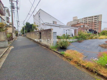 nynʐ^ Be(2025-10-22)