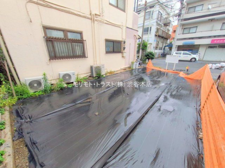 nynʐ^ Be(2025-10-22 00:00:00)