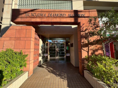 GgX yGgXzi2025N12jBe