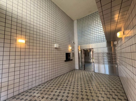 GgX yGgXzi2025N12jBe