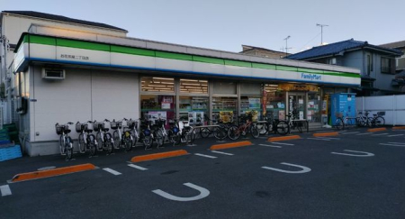 ӊ t@~[}[gԒ񒚖ړX k3B 200m