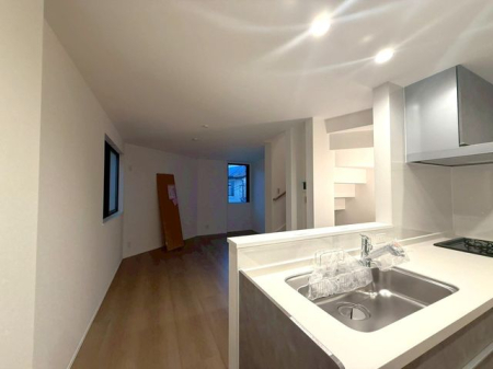 rO yρz(2025N11)BeX^CbVȃCeAf郊rOBVvȃfUC̒ɁA㎿ŗ͋CL܂B