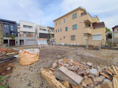 nynʐ^ Be(2025-10-29 00:00:00)