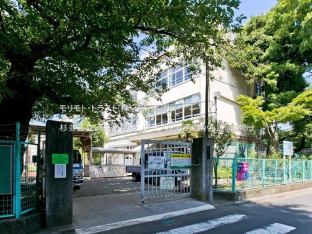 ���ӊ� �����旧�ϔ����w�Z �B�e��(2022-08-02) 840m