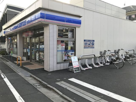 ���ӊ� ���[�\���������ܒ��ړX �k��2���B 140m