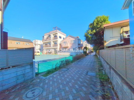 nynʐ^ Be(2025-12-04 00:00:00)