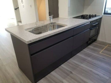 Lb` yLb`zrOnJIȑΖʃLb`BƑQXgƂ̃R~jP[Vy݂Ȃ璲łKȋԂłB