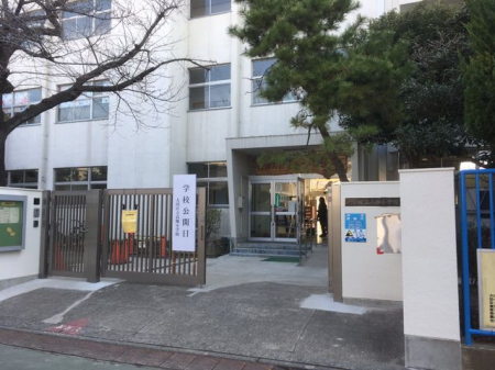 ���ӊ� ��c�旧�������w�Z �k��2���B 120m