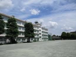 ���ӊ� ���旧���ꒆ�w�Z �k��5���B 340m