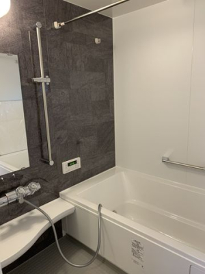 ���� ��������Ƃ��������f�U�C�����������o�X���[���B�������Ə㎿�������˔������A�����̃o�X�^�C�����y���݂ɂȂ��Ԃł��B