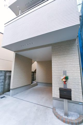 ���n�O�ώʐ^ �y�O�ρz�w�`�J�Ƃ͎v���Ȃ��Â��Ȋ��B���������ӂ��t�@�T�[�h����ۓI�O�ςł��B