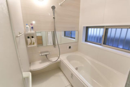 ���� �y�o�X�z��������Ƃ��������f�U�C�����������o�X���[���B�������Ə㎿�������˔������A�����̃o�X�^�C�����y���݂ɂȂ��Ԃł��B