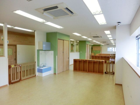 ���ӊ� �����Ԃ��낱����ۈ牀 �k��3���B 180m