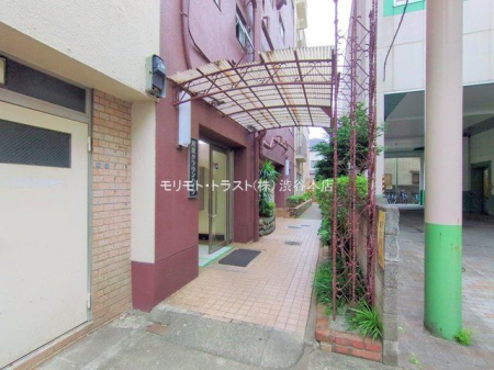 �G���g�����X �B�e��(2025-09-04 00:00:00)