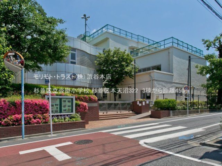 ���ӊ� �����旧�B�|���w�Z �B�e��(2022-05-23) 450m