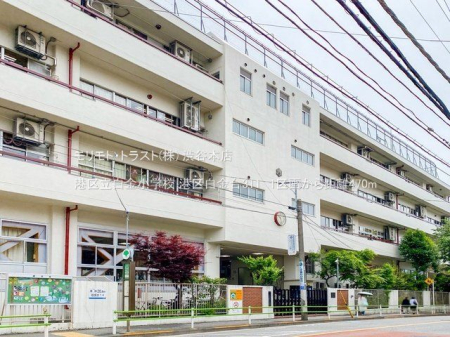 ���ӊ� �`�旧�������w�Z �B�e��(2022-05-06) 470m