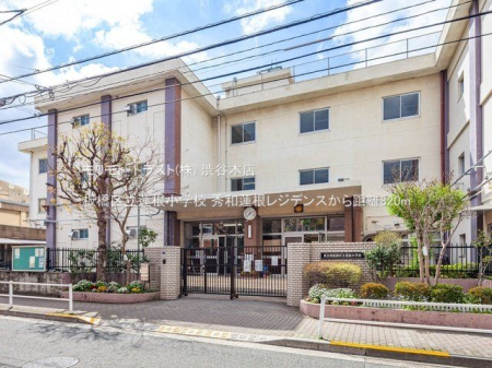 ���ӊ� ���旧�@�����w�Z �B�e��(2022-04-05) 820m