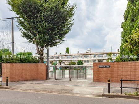 ���ӊ� ���旧�O�����w�Z �B�e��(2022-07-21) 290m