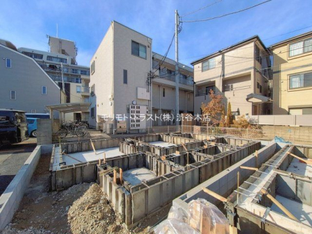 �k��x�D3���ڂ̐V�z��ˌ���