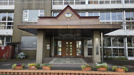 ���ӊ� �ڍ��旧�ڍ������w�Z �k��3���B 220m