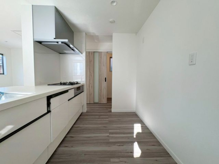 �L�b�`�� �y�L�b�`���z�i2026�N2���j�B�e�V���v���Ȃ�����X�^�C���b�V���ȋ�ԁB���R�����������݁A�S�n�悢���Ԃ��y���߂�L�b�`���ł��B