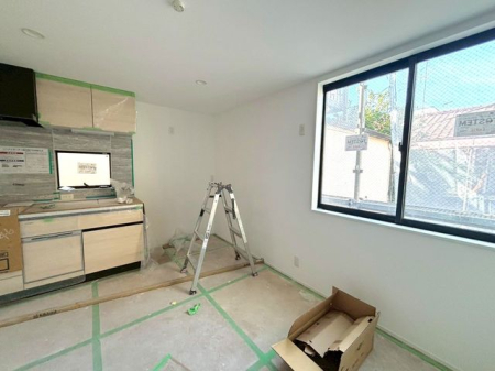 ���r���O �y���r���O�z�i2026�N1���j�B�e