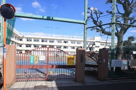 ���ӊ� �k�旧�╣���w�Z �k��4���B 320m