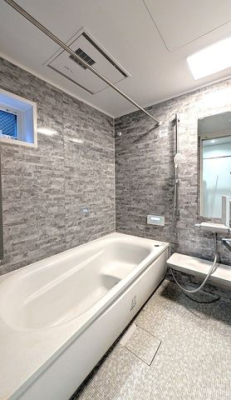 ���� �y�o�X�z���ƃO���[���o�����X�悭�����ꂽ�����f�U�C���B�����b�N�X�^�C�������L���ɂ���㎿�Ȏd�オ��ł��B