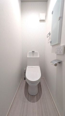 �g�C�� �y�g�C���z������Ƃ������������ӂ��g�C���B�㎿�ȃf�U�C���ŁA�����g����ԂɐS�n�悳�Ɖ��K�����v���X���܂��B