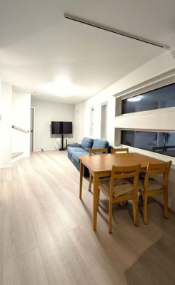 ���r���O �y���r���O�z