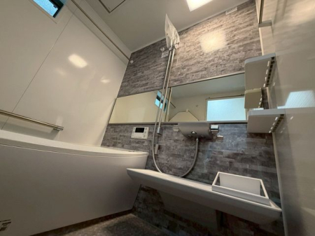 ���� �y�o�X�z�i2026�N2���j�B�e�����������F���������͂̃o�X���[���B�f�U�C�����Ƌ@�\���𗼗��������K�ȃ����N�[�[�V������Ԃł��B