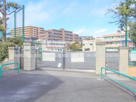 ���ӊ� ���旧�x�m���䏬�w�Z �B�e��(2023-01-25) 380m