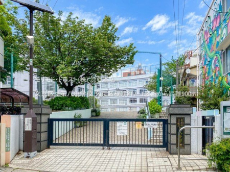 ���ӊ� �����旧�攪���w�Z �B�e��(2022-05-02) 900m