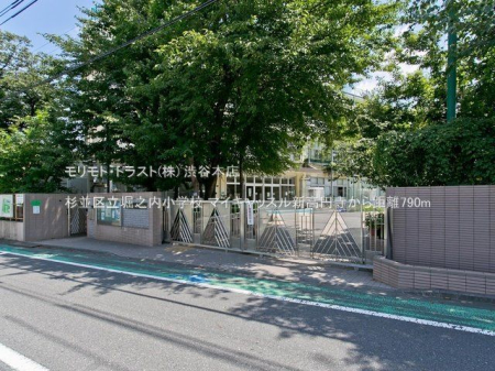 ���ӊ� �����旧�x�V�����w�Z �B�e��(2022-08-02) 790m