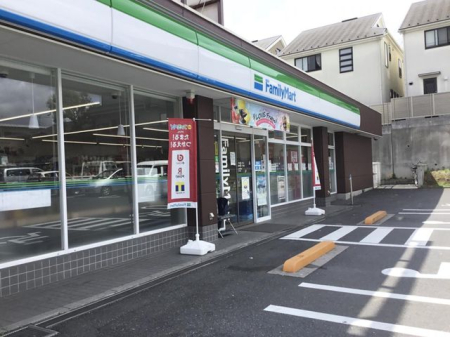 ���ӊ� �t�@�~���[�}�[�g���c���񒚖ړX �k��5���B 390m