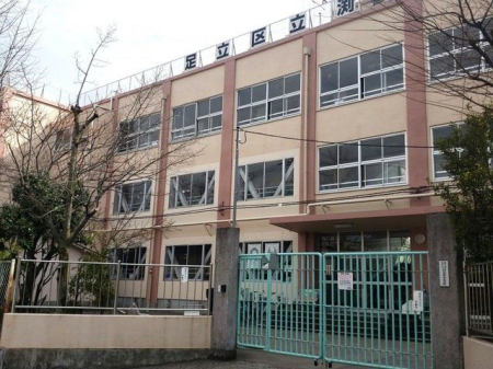 ���ӊ� �����旧���]��ꏬ�w�Z �k��8���B 570m