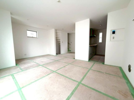 ���r���O �y���r���O�z�i2026�N3���j�B�e