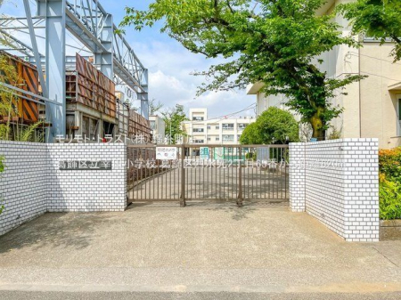 ���ӊ� �����旧�K�c���w�Z �B�e��(2022-05-12) 620m