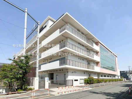 ���ӊ� �����旧���l�؂̉Ԓ��w�Z �B�e��(2023-05-18) 420m