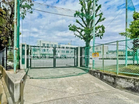 ���ӊ� �V�h�旧������ꒆ�w�Z �B�e��(2022-05-02) 1620m