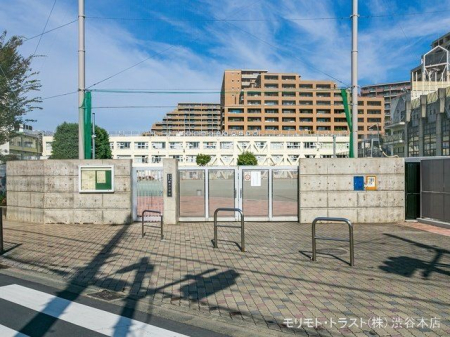 ���ӊ� ���c�J�旧�ˌˏ��w�Z �B�e��(2021-11-01) 650m