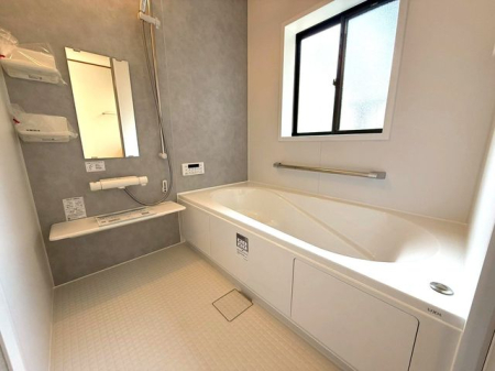 ���ӊ� �y�o�X�z�i2026�N3���j�B�e��������Ƃ��������f�U�C�����������o�X���[���B�������Ə㎿�������˔������A�����̃o�X�^�C�����y���݂ɂȂ��Ԃł��B