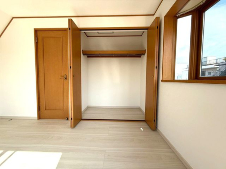 �o���R�j�[ �y�����z�i2026�N3���j�B�e�g���₷���N���[�[�b�g������������B�����ڂ��������萮���A�V���v���ŐS�n�悢��Ԃ��L����܂��B