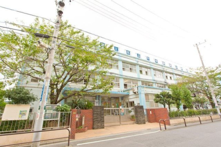 ���ӊ� �����旧����퓌���w�Z �k��9���B 680m